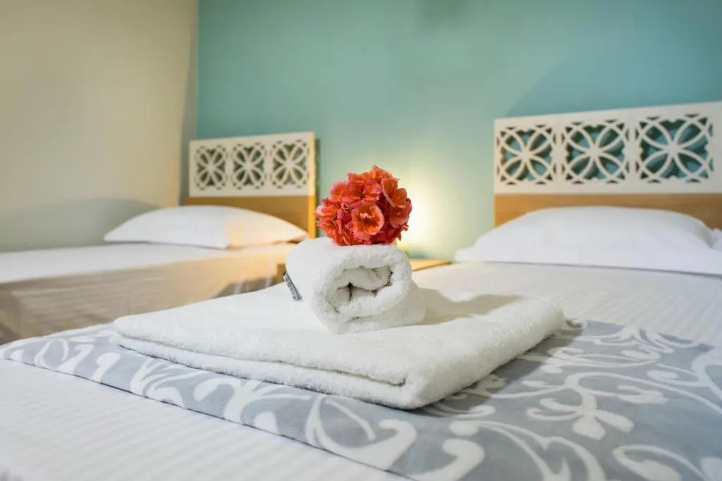 Evangelie Residence a brand new design apartment 5 minutes from the sea with a large garden