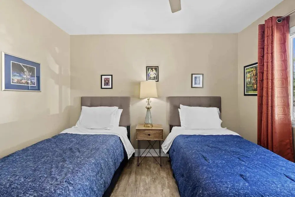 3 BDR Desert Oasis in the Heart of Palm Springs!