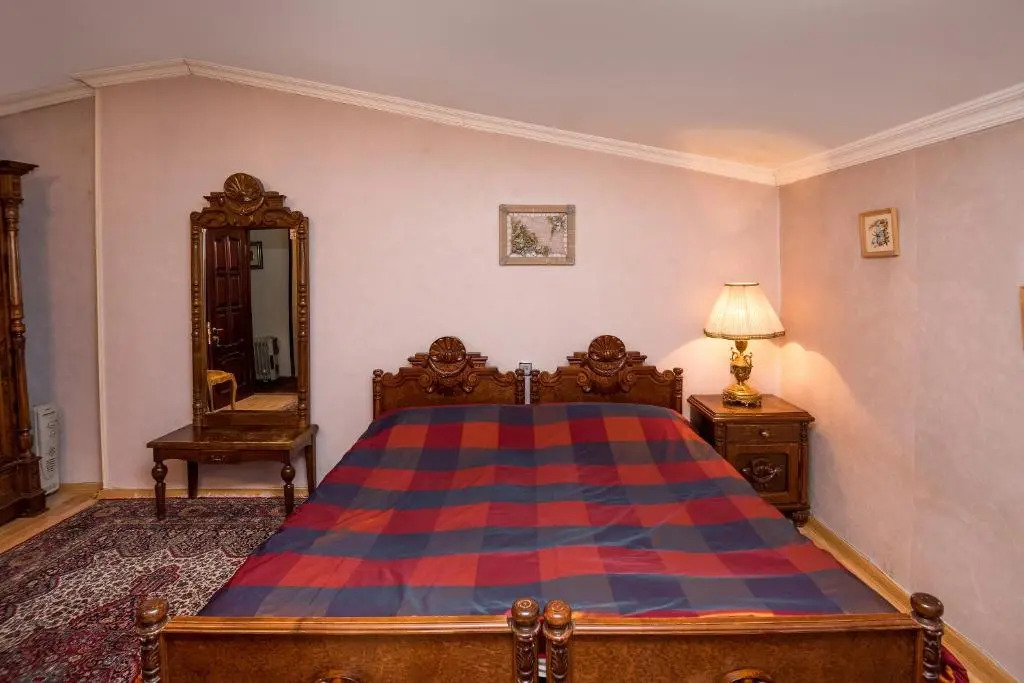 Lias Guest House