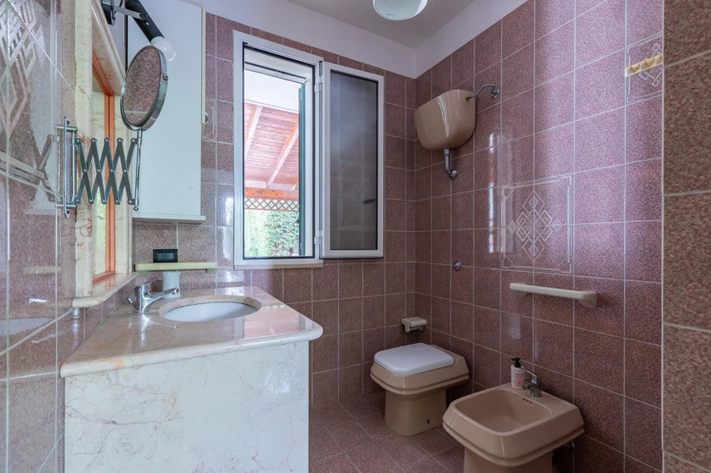 Holiday home on the ground floor about 1km from the beach of Torre dell'Orso-Casa Maestrale PT