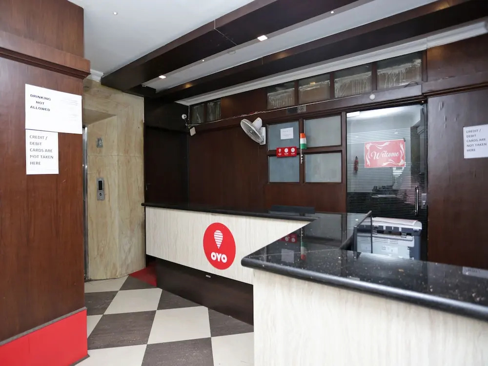 OYO 12887 Hotel A-1