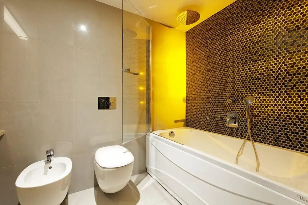 Bristol Art & Medical SPA
