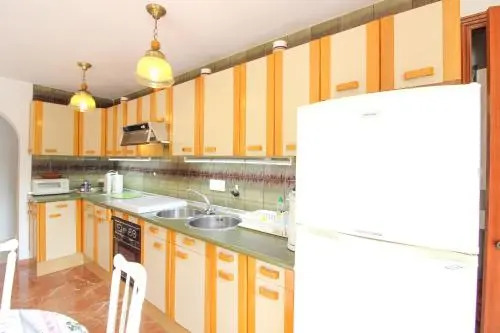 Cucarres0602