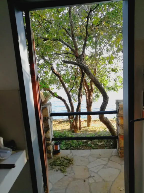 Stunning 1-bed House in Siavonga