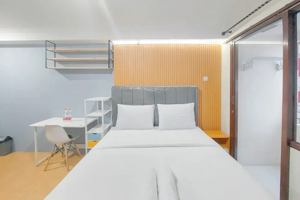 Homey And Elegant Studio At Apartment Sentraland Medan