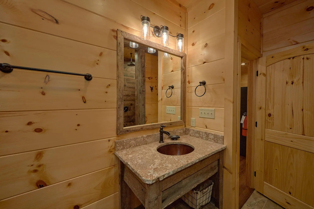 Barrel Top Lodge in Gatlinburg