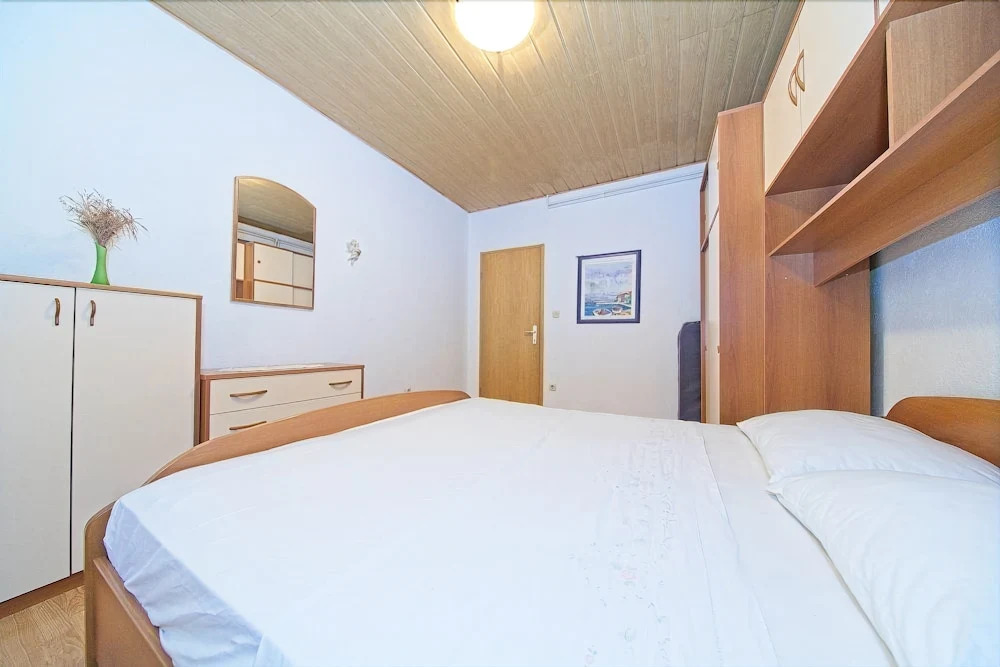 Apartment Diana Postira / Two Bedroom A1