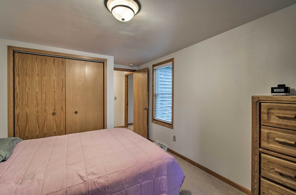 Lakefront Home w/ Seasonal Dock - 2 Mi to Skiing!