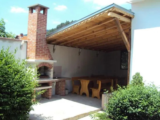 House Mirlevi