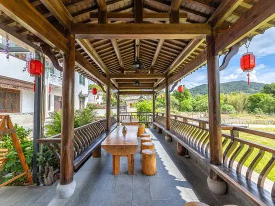 Hongcun Chuanyuan·Wild Luxury Viewing Family Parent-child Vacation Homestay (Tachuan Store)
