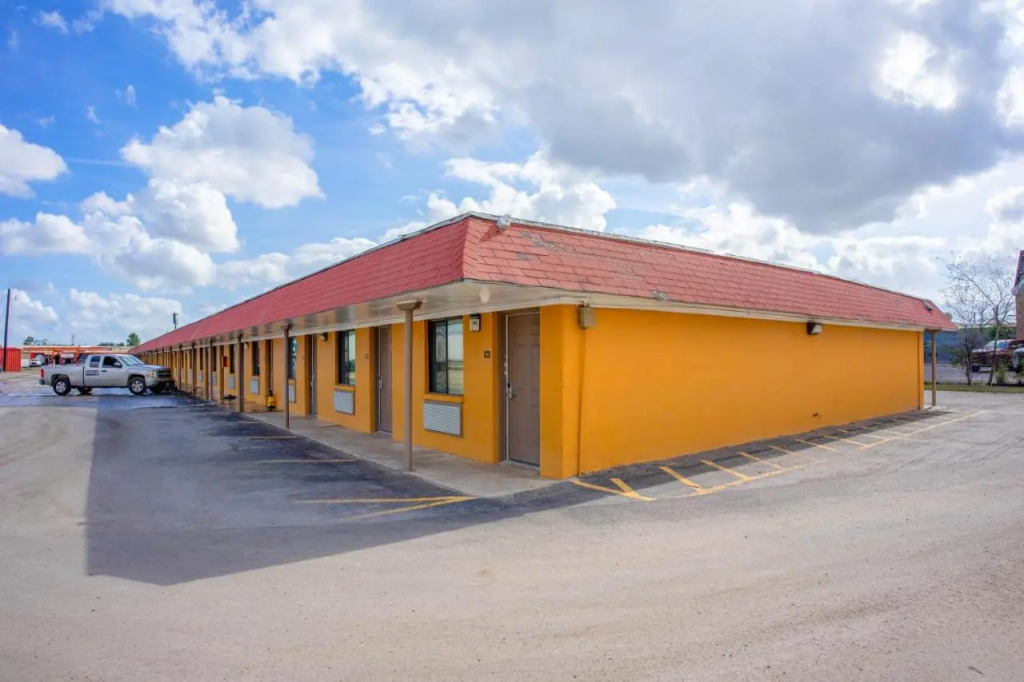 Budget Inn