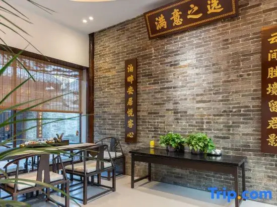 Yunbo Hot Spring Resort Hotel