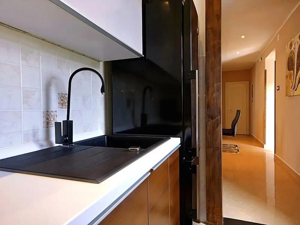 Modern Villa With Private Swimming Pool and Jacuzzi in the Green Part of Istria