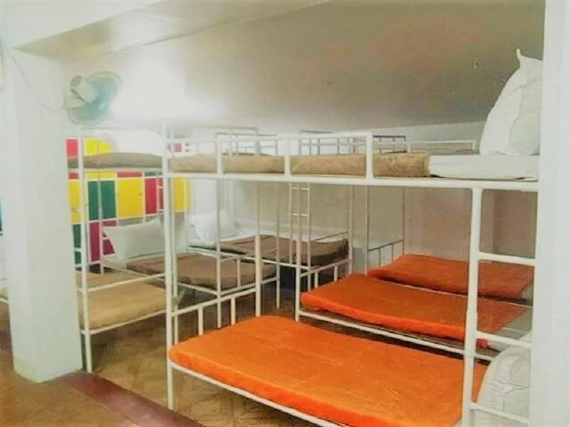 Bunks Makati - Hostel