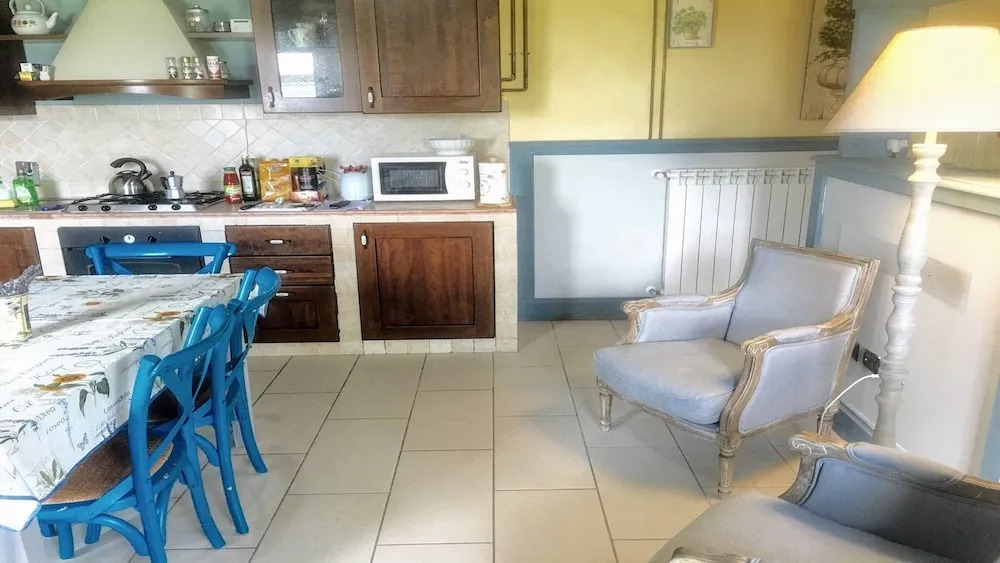 Spoleto By The Pool Whole Villa - Sleeps 24