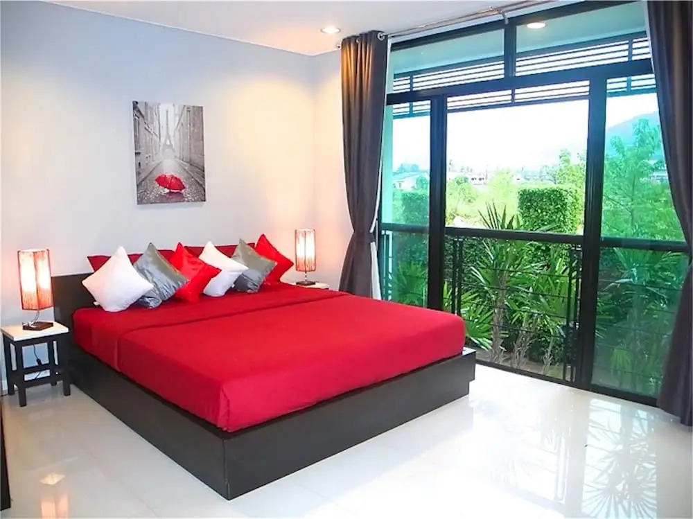 Kamala Regent 2 bedrooms Pool Access Apartment