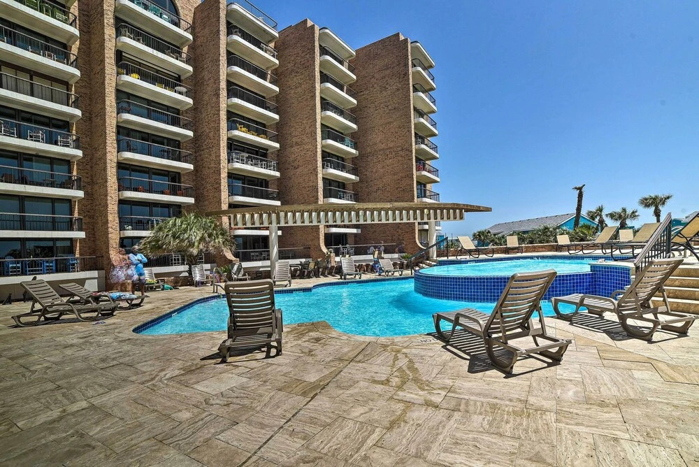 Port Aransas Vacation Rental w/ Pools - Near Beach