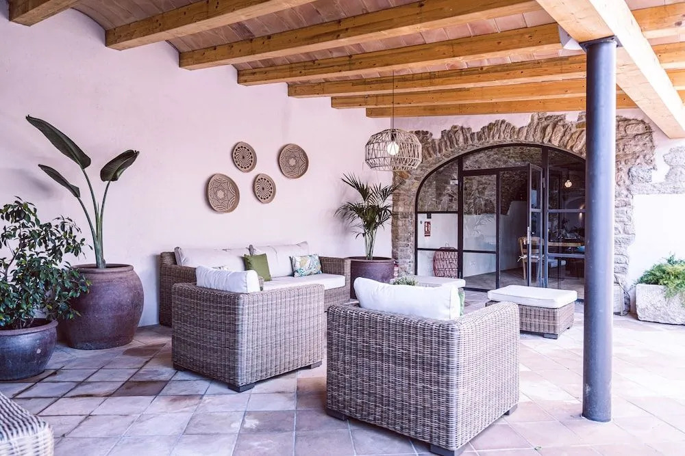 Hotel Boutique Monells Summum