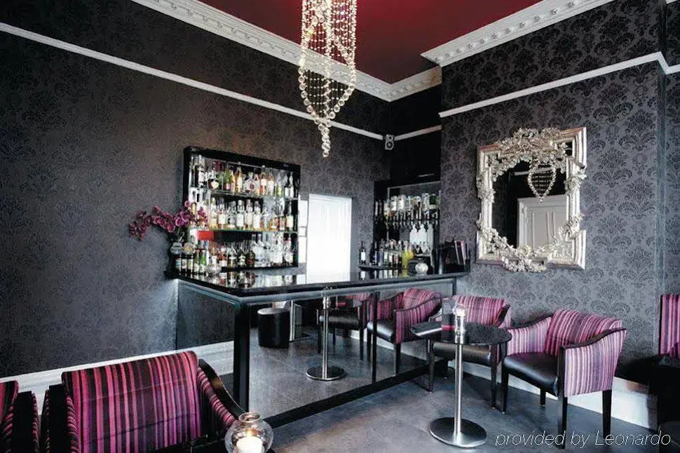Cotford Hotel