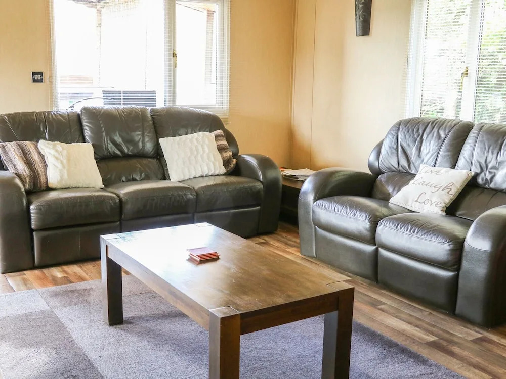 Quakerfield Lodge