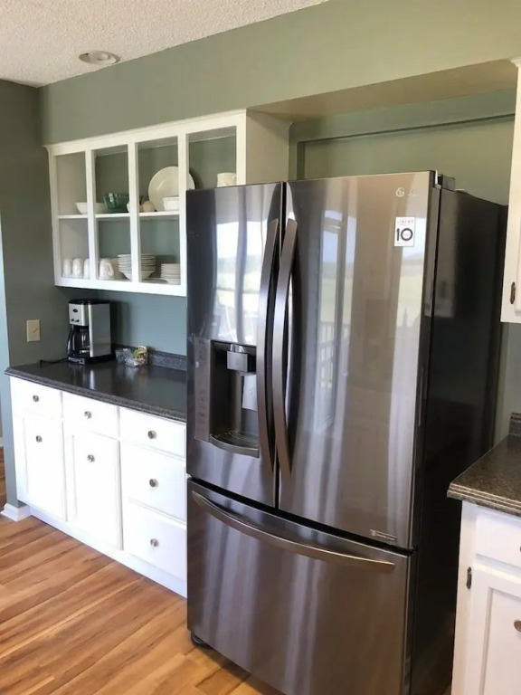 Tailslide Inn 4 Bedroom Home by RedAwning