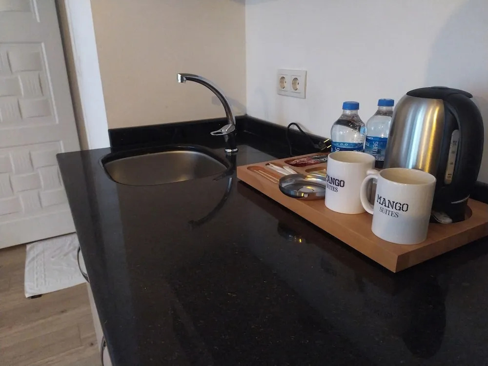 Mango Suites