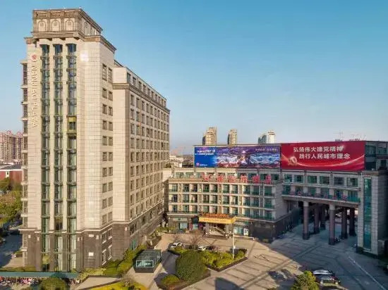 Jujiayuan Hotel (Shanghai Fish Jinhai Lake Metro Station Branch)