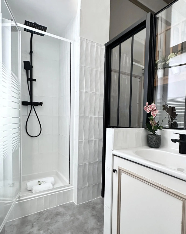 B 511 - Best deal in the center of Paris
