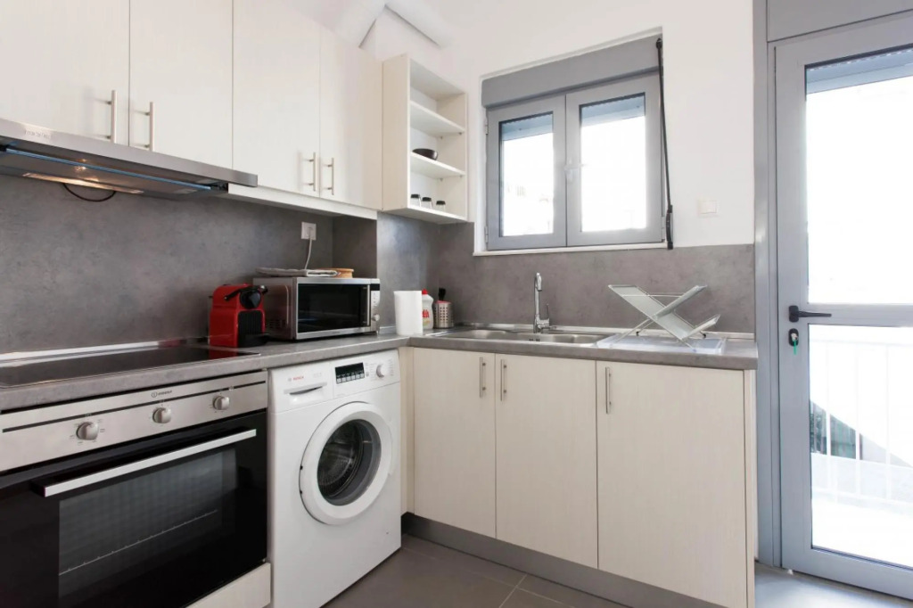 Spacious 4BR House Near Acropolis Roof Garden 12 Guests