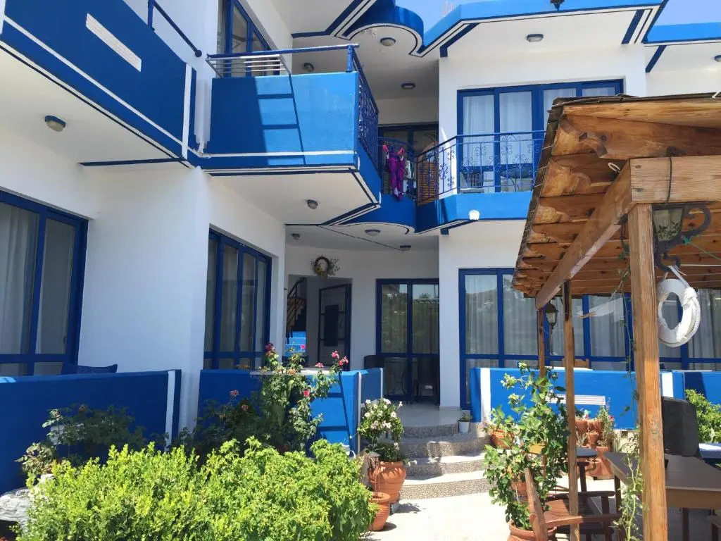 Anastasia Studios And Suites
