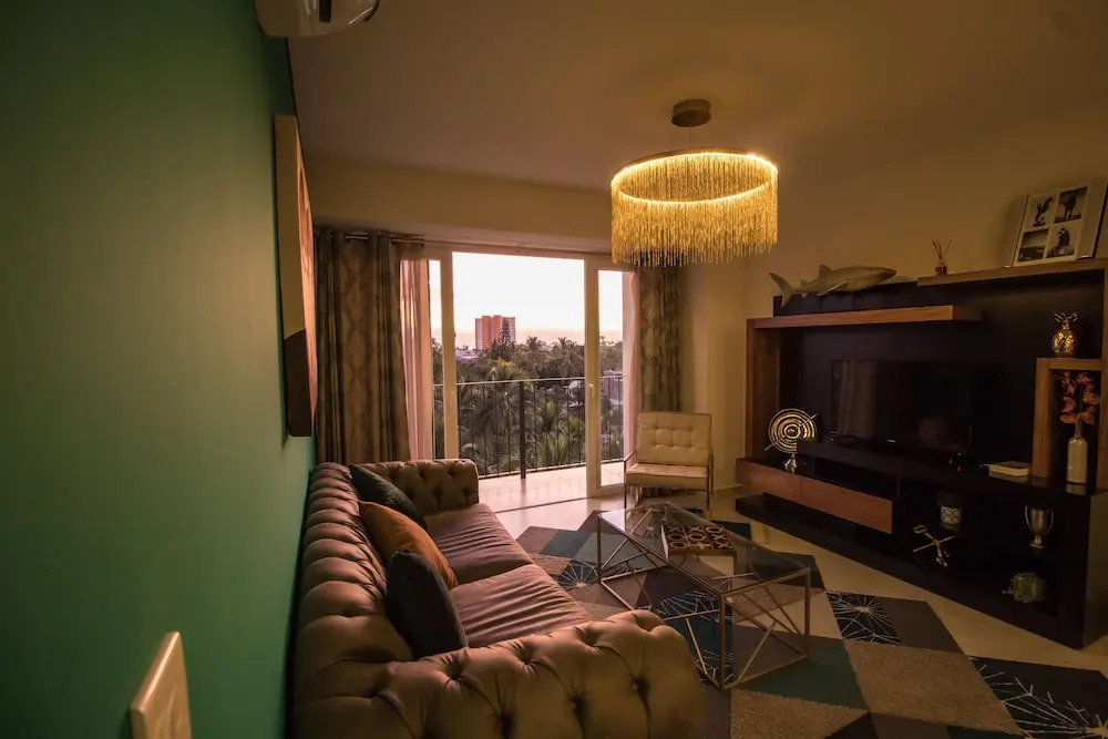 NIZA FIVE Luxury Beach Apartments