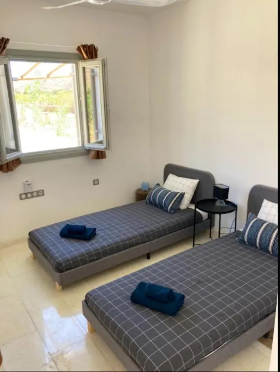 3 bedrooms villa with sea view enclosed garden and wifi at Ios