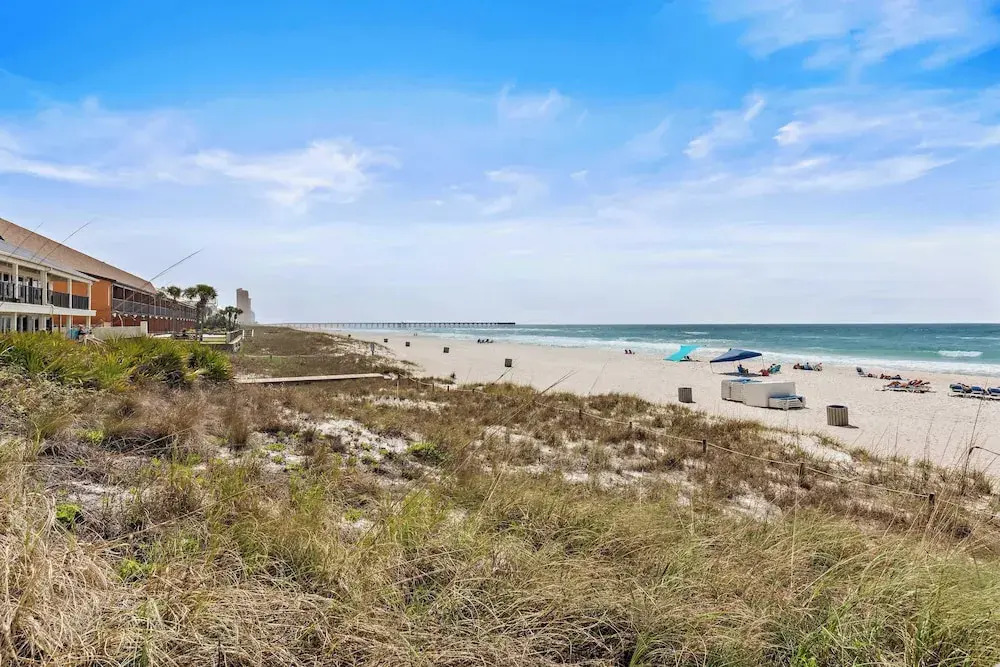 Sterling Breeze #604 Beachfront Condo w/ Balcony, Pool, Hot Tub & Pier Park
