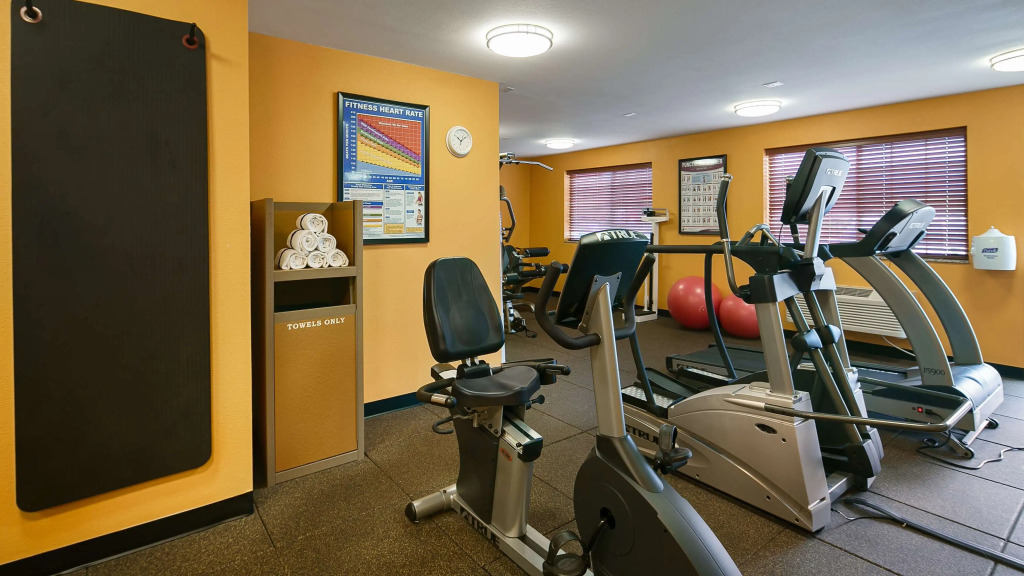 Best Western Plus Rama Inn & Suites