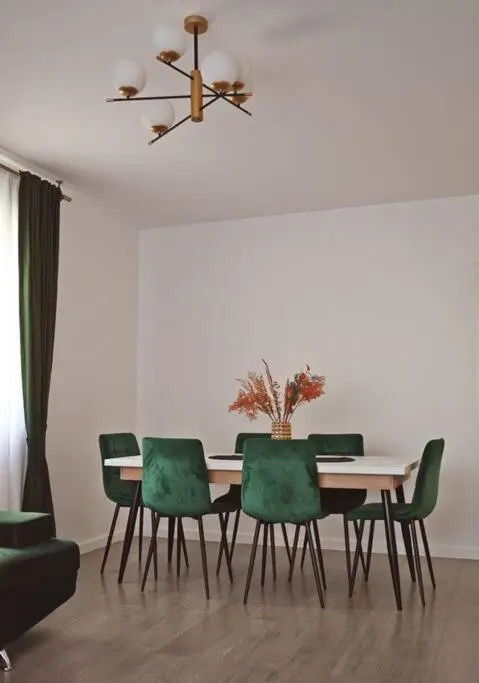Apartament cu 3 camere Prima Universității