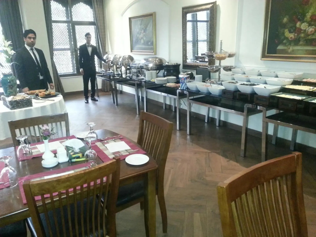 Shanasheel Palace Hotel