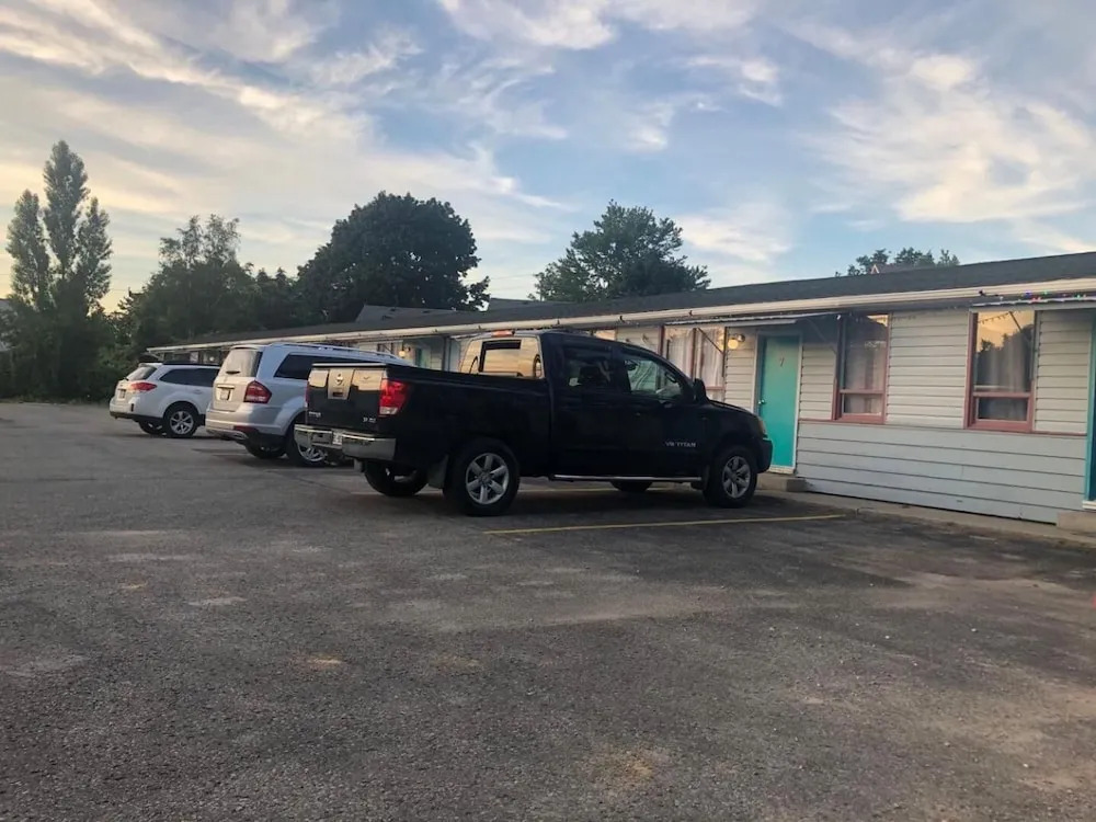 Stop 21 Motel