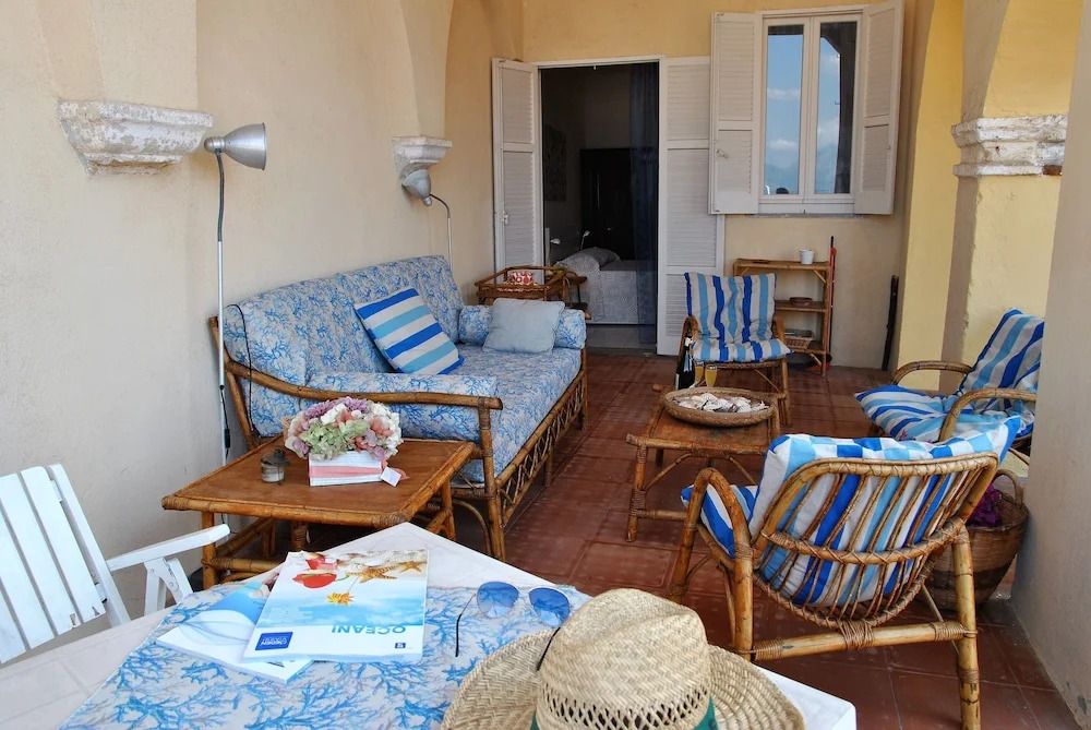 Sea view appartment for 6 person