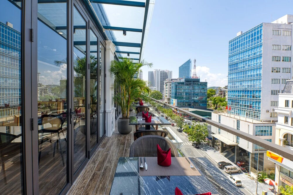 The Almin Hotel