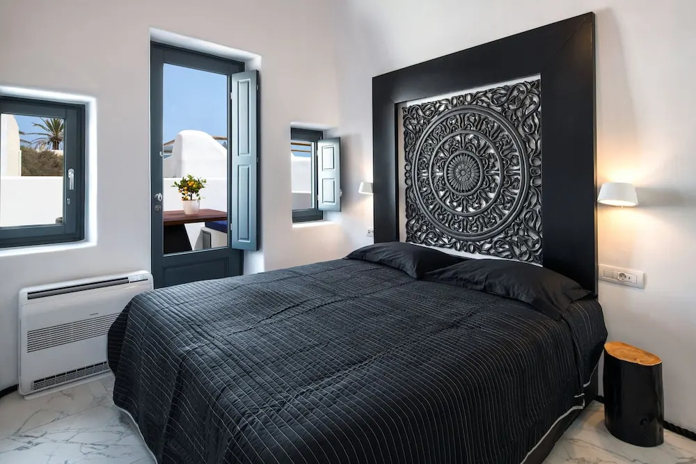 Fira 2-Bed Villa Sleeps 4 Hot Tub & Pet Friendly