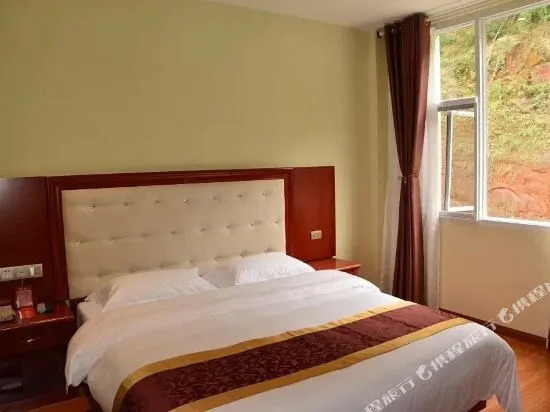 Kunhe Hotel