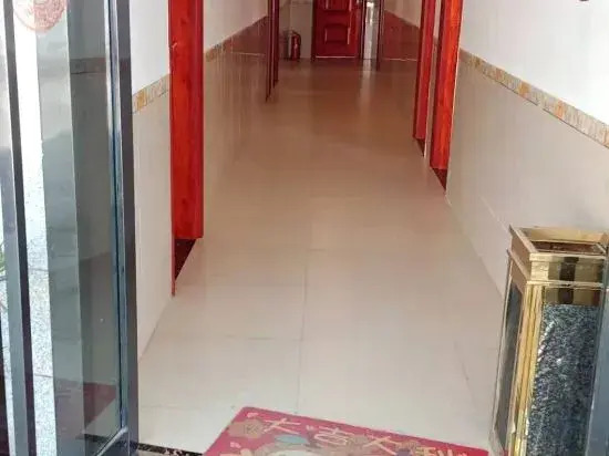 Lushan Farmyard Hotel