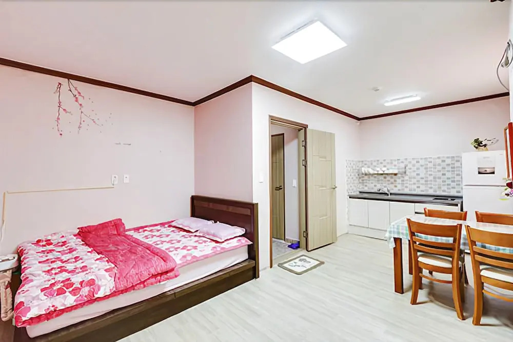Buan Sagyejeol Pension