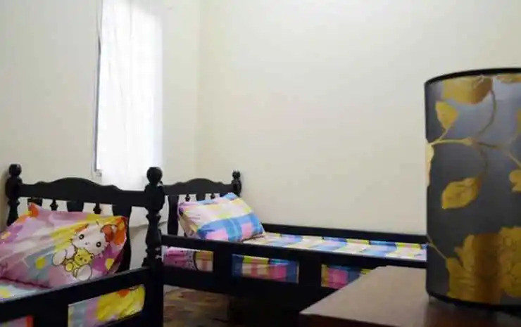 Senyum Senyum Holiday House
