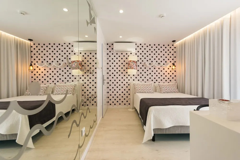 Hotel Magic