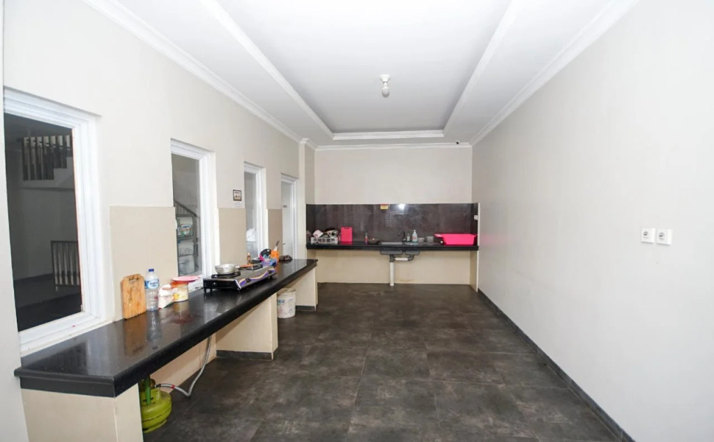 Super OYO 270 Madinah Residence Syariah