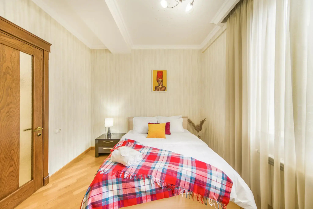Апартаменты Stay Inn на ул. Бузанда, 13