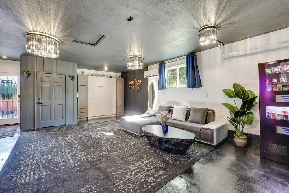 Boise Home w/ Hot Tub, Yard ~ 5 Mi to Dtwn!