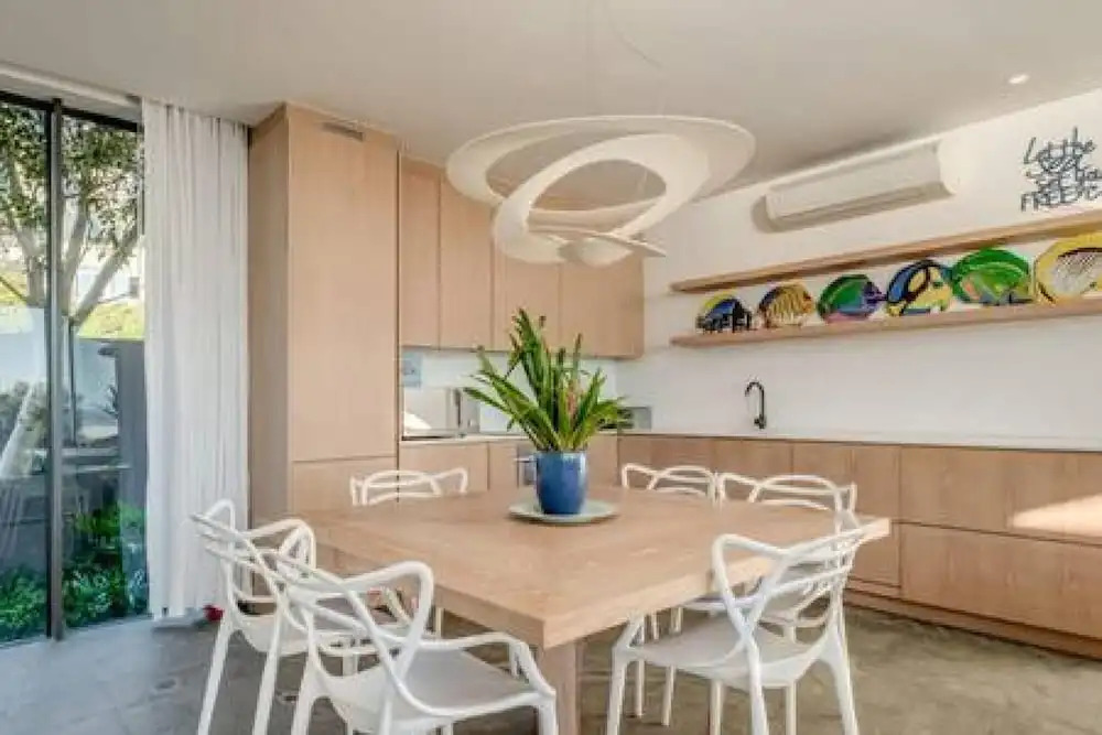 Unique Camps Bay Apartment w Private Pool Coral Sea
