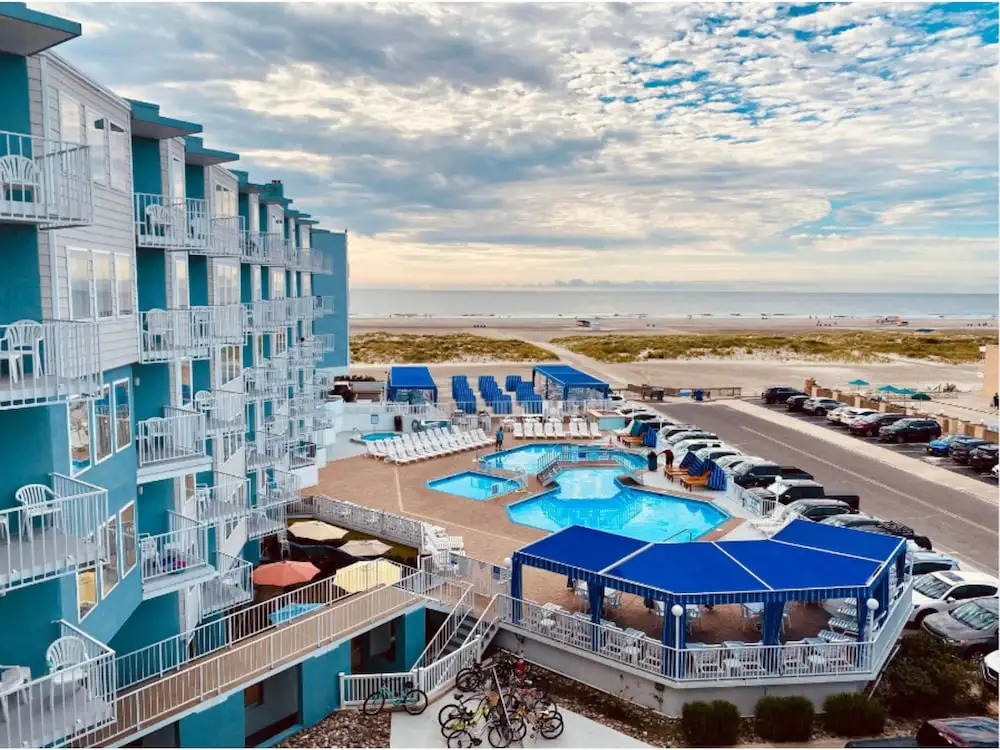 El Coronado Resort